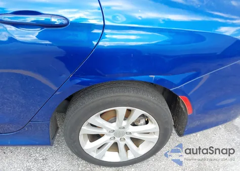 2016 Chrysler 200 Limited z USA, uszkodzony, nr VIN 1C3CCCAB7GN120420